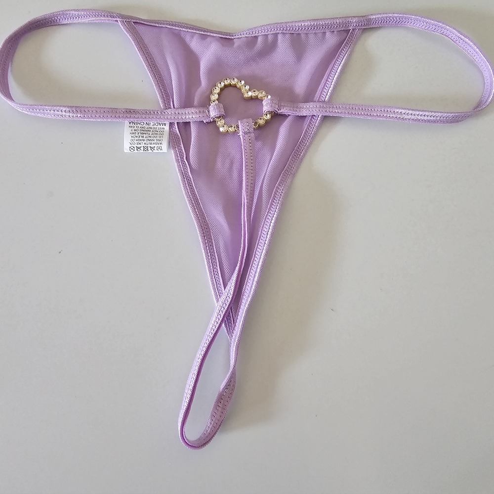 Sexy sheer Lilac v string thongs - Picture 5 of 7
